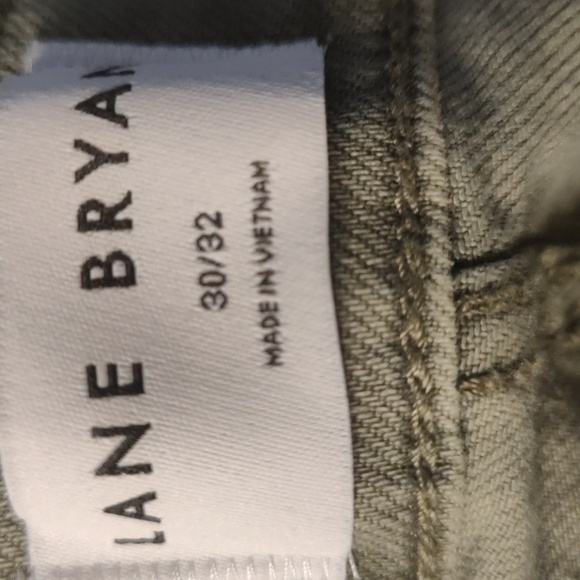 🔹Lane Bryant Signature Fit Jean Short - Picture 5 of 6